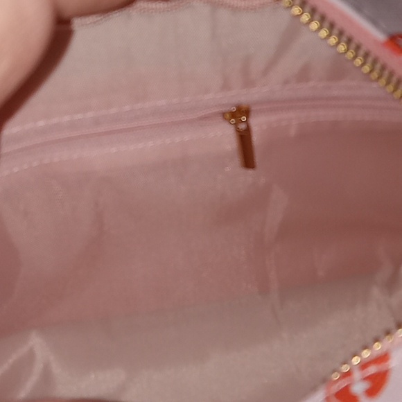Vampire Teeth cosmetic bag! - Picture 6 of 6